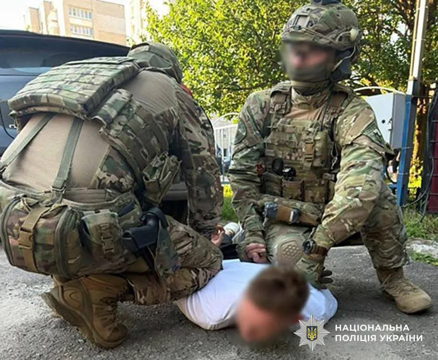 An extortion ring operating in a prison in Zhytomyr and run by prisoners serving life sentences has been uncovered