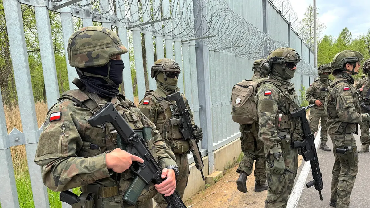 Латвійська розвідка попередила про підготовку Росією гібридних атак на східний фланг НАТО