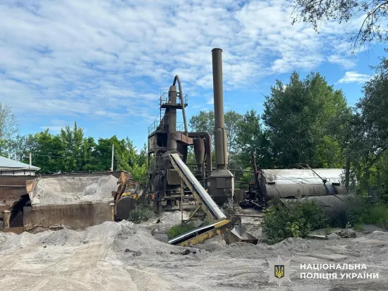 A scheme involving the embezzlement of over 60 million hryvnias from road repair funds has been uncovered in the Vinnytsia region
