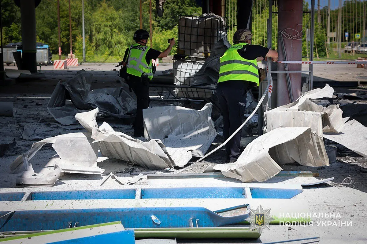 Росія атакувала низку областей України дронами, авіабомбами та артилерією, є загиблі й десятки поранених
