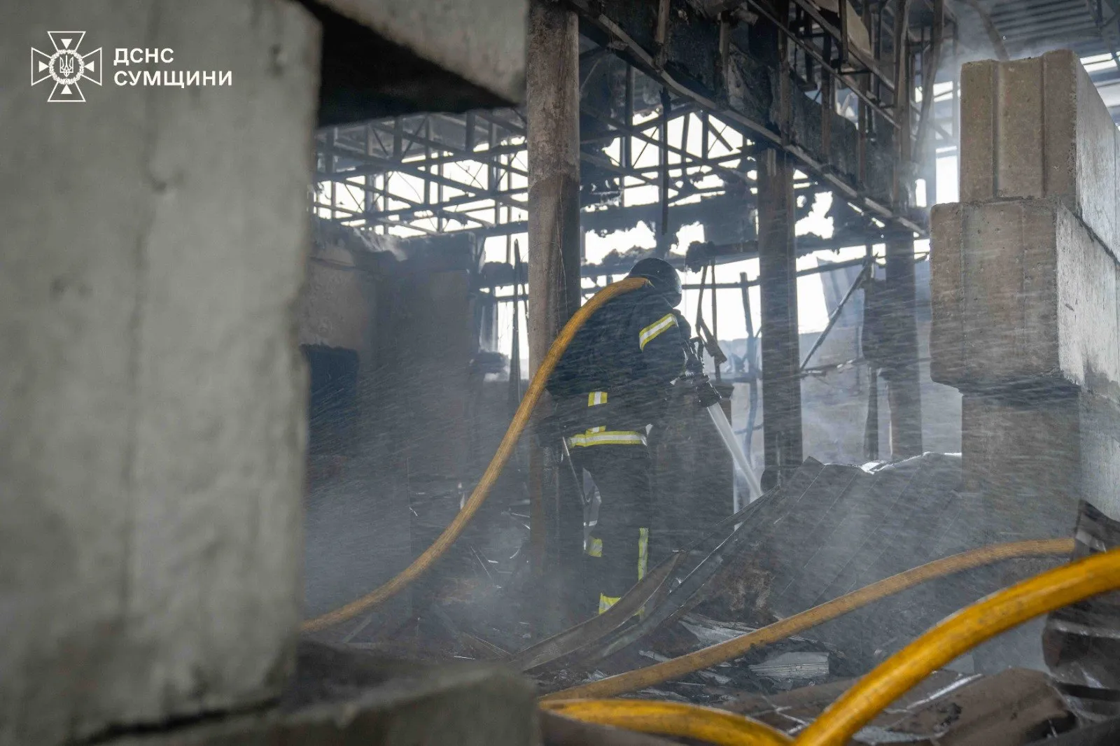 Росія атакувала низку областей України дронами, авіабомбами та артилерією, є загиблі й десятки поранених
