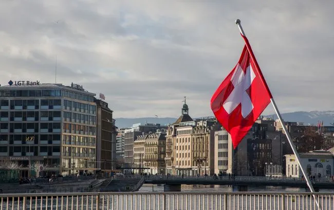 Switzerland is strengthening its air defences