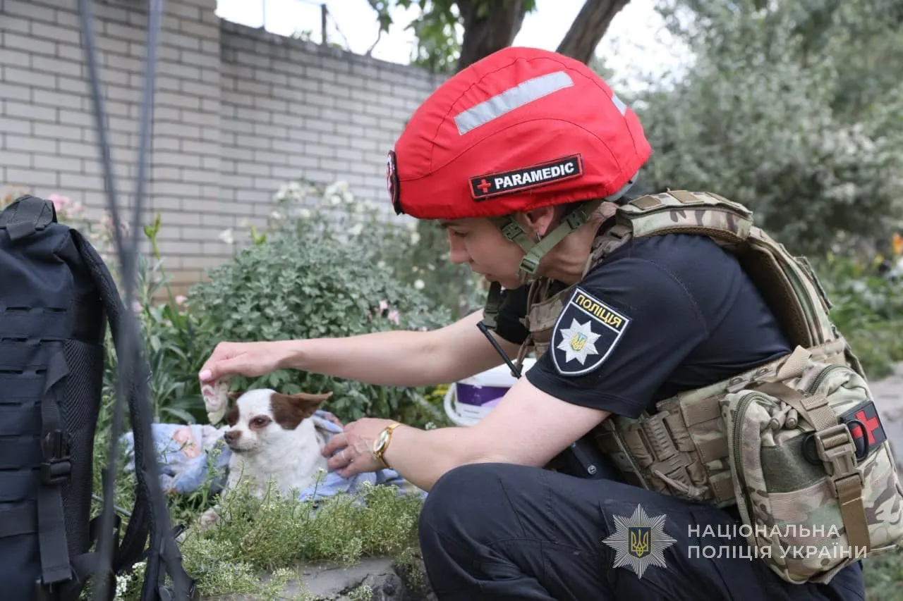 Росія атакувала Запоріжжя КАБами: восьмеро поранених, серед них двоє дітей