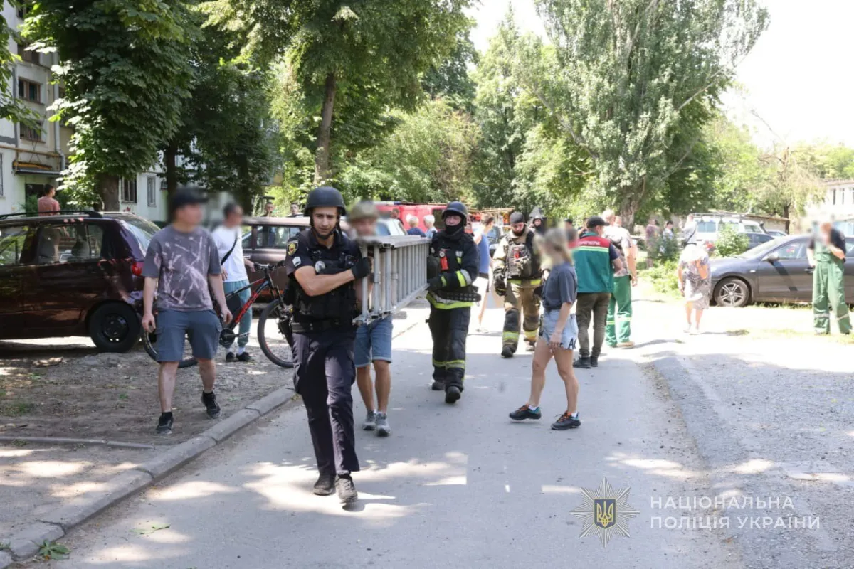 Росія атакувала Запоріжжя КАБами: восьмеро поранених, серед них двоє дітей