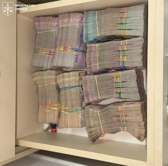Нацполіція викрила мережу нелегальних криптообмінників, які ошукали клієнтів по всій Україні