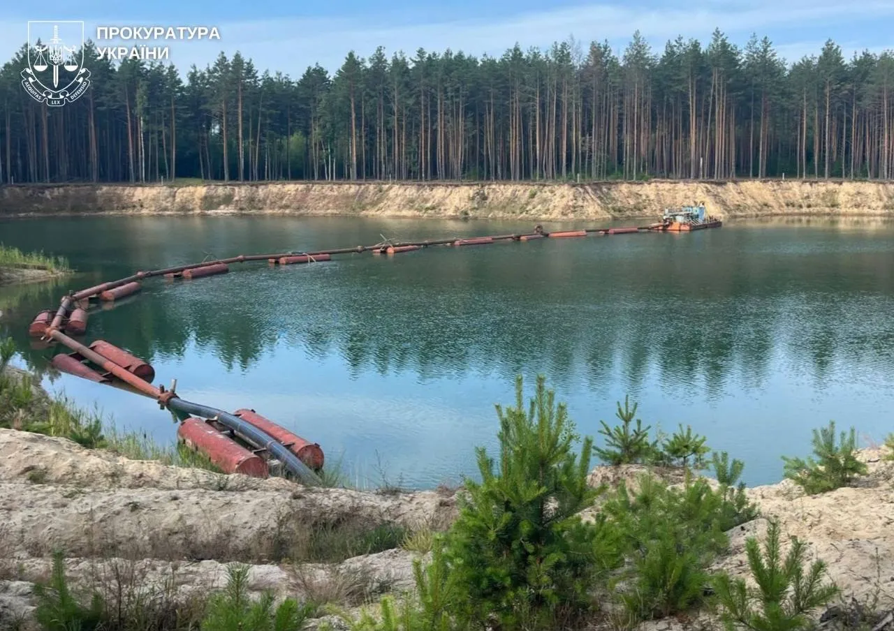 A suspect in a case involving the illegal extraction of sand has been served with a notice of suspicion in the Zhytomyr region