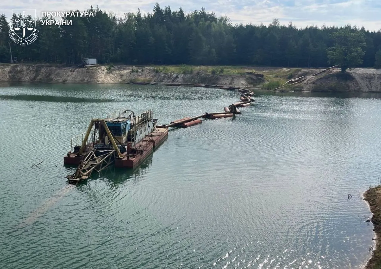 A suspect in a case involving the illegal extraction of sand has been served with a notice of suspicion in the Zhytomyr region