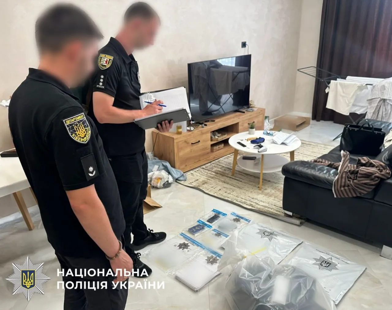 У Львові викрили шахрайський call-центр, який ошукав людей на понад 2,7 млн грн