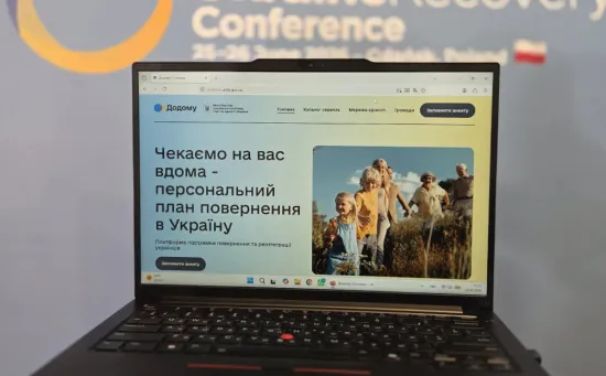Повернутись з-за кордону тепер простіше: чим і як допоможе українцям платформа "Додому"