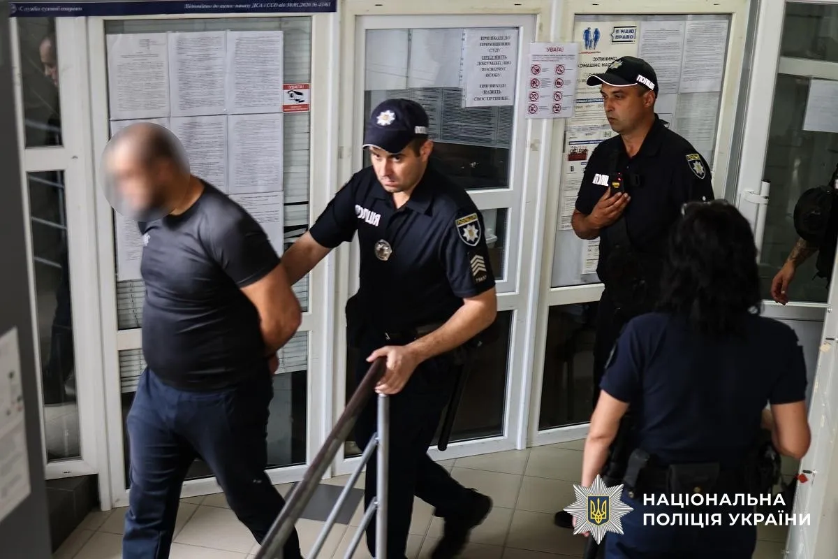 Суд у Миколаєві взяв під варту водія Nissan у справі про ДТП із 12 загиблими