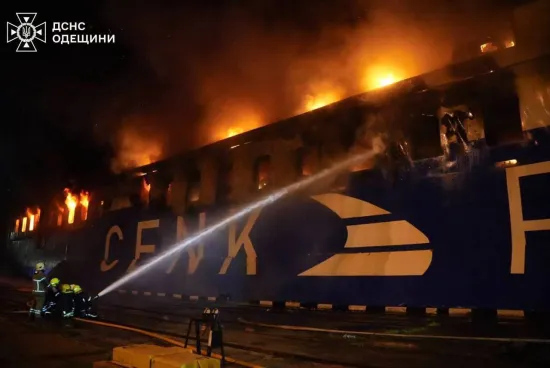 Massive attack on Odesa: city without power and water, grain storage facilities burning in the port