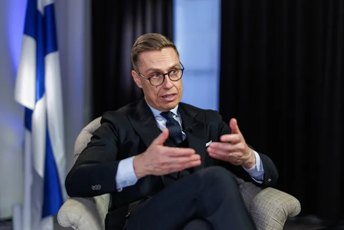 Президент Фінляндії заявив про підтримку НАТО ударів України по території Росії