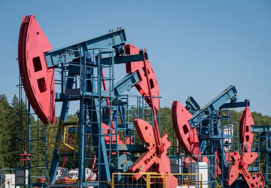 МЕА знизило прогноз видобутку нафти в Росії через удари по енергетичній інфраструктурі