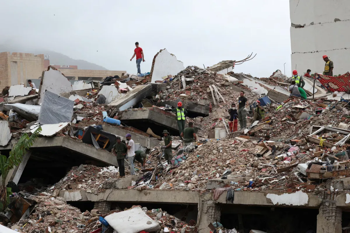 The death toll from the earthquakes in Venezuela has risen to 4,490