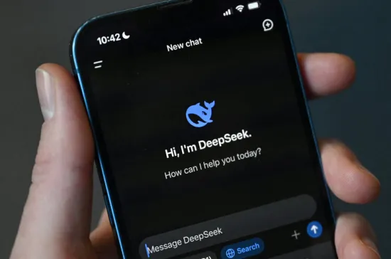 DeepSeek makes its founder the world’s richest AI developer