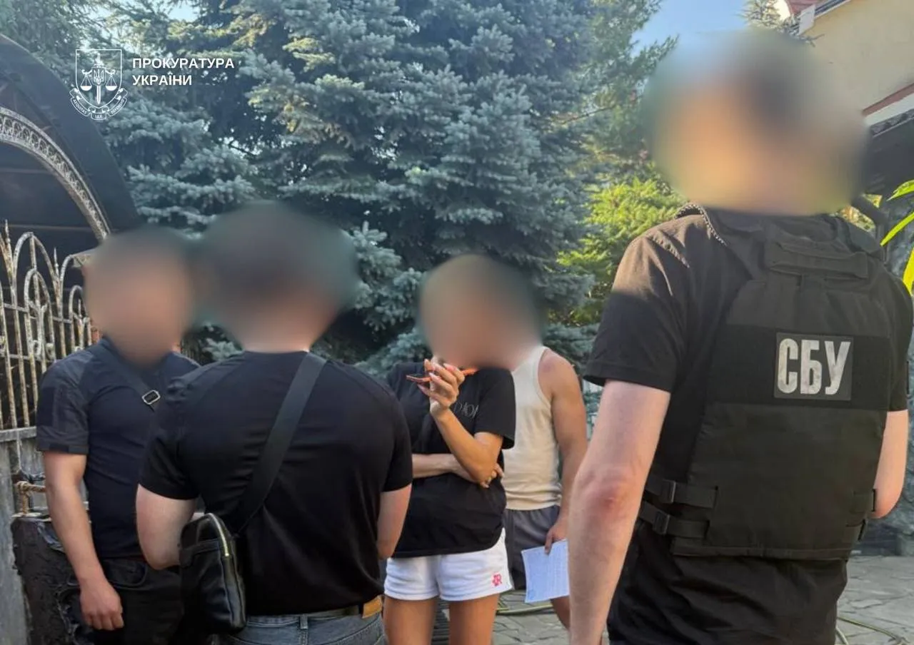 An official at ‘Centrenergo’ and two businessmen are suspected of embezzling 10.4 million hryvnias during procurement for thermal power stations