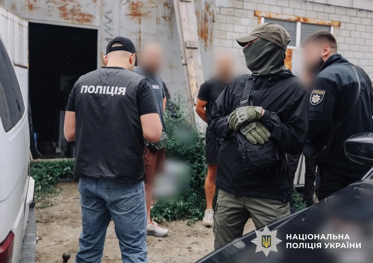 В Україні під час спецоперації ліквідували 12 нарколабораторій та оголосили 74 підозри