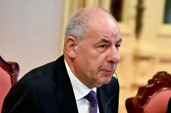 Президент Угорщини підписав закон, який передбачає його відставку