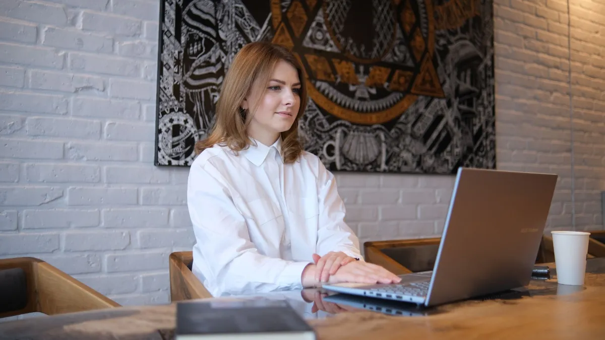 The SAP is looking for a communications officer: up to 165 euros a day on offer