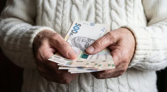 Пенсія у 2026 році може зрости на 20%: хто має право