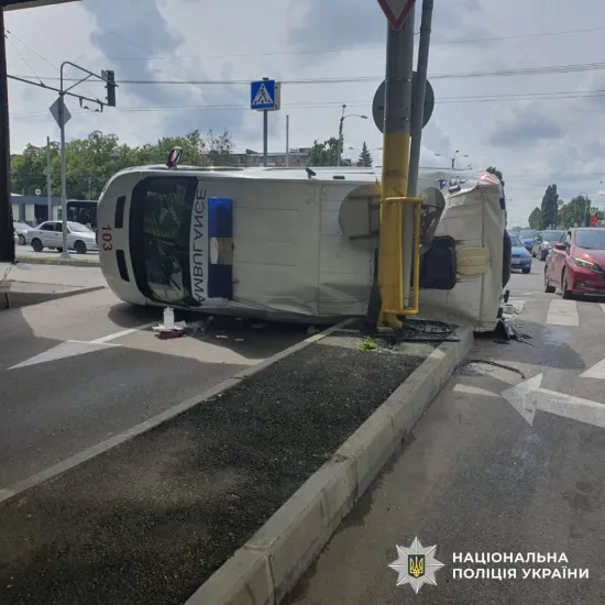 In Kharkiv, a car collided with an ambulance: two people were injured