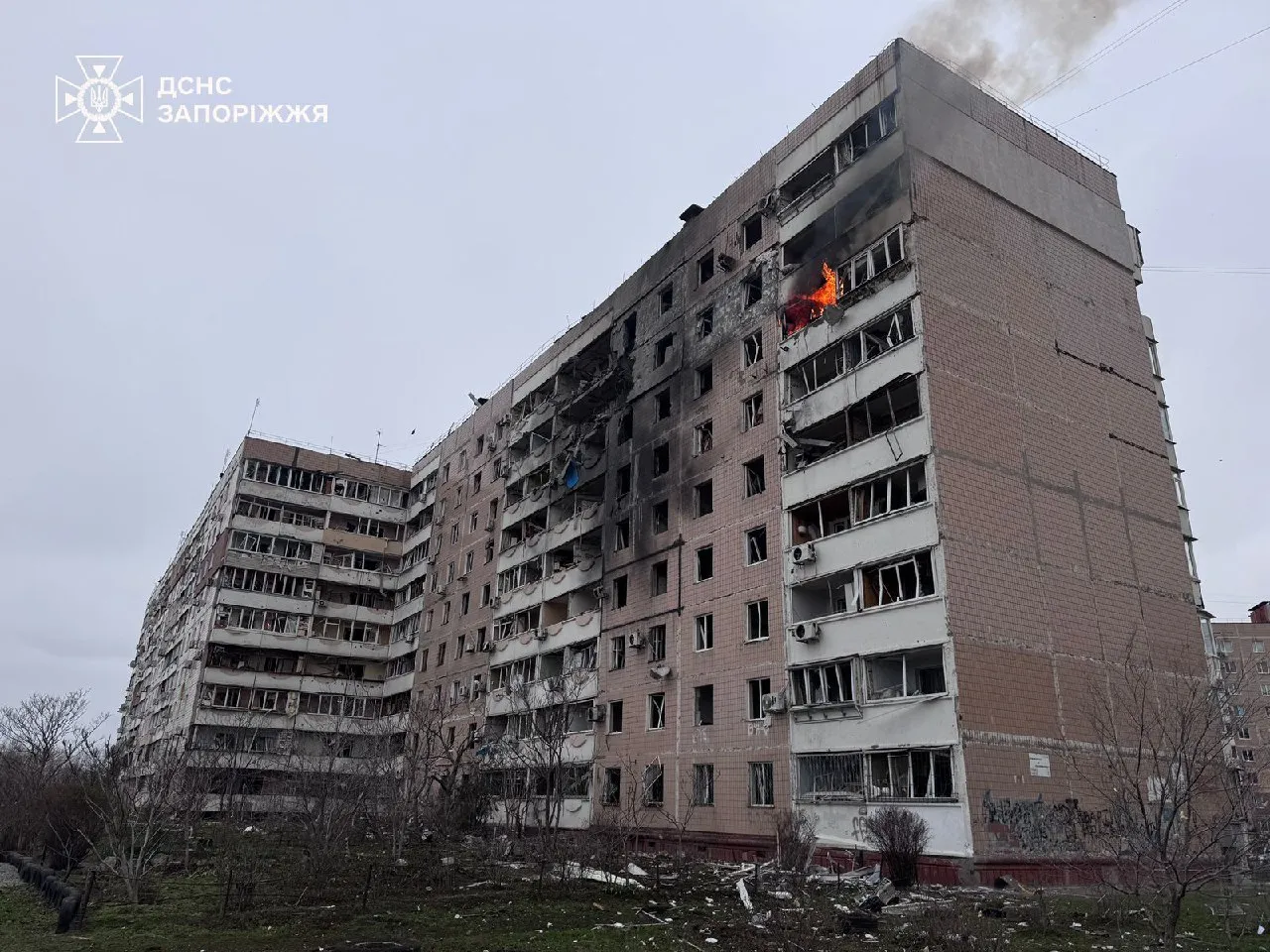 Russian airstrikes on Zaporizhzhia: dozens of wounded and large-scale destruction