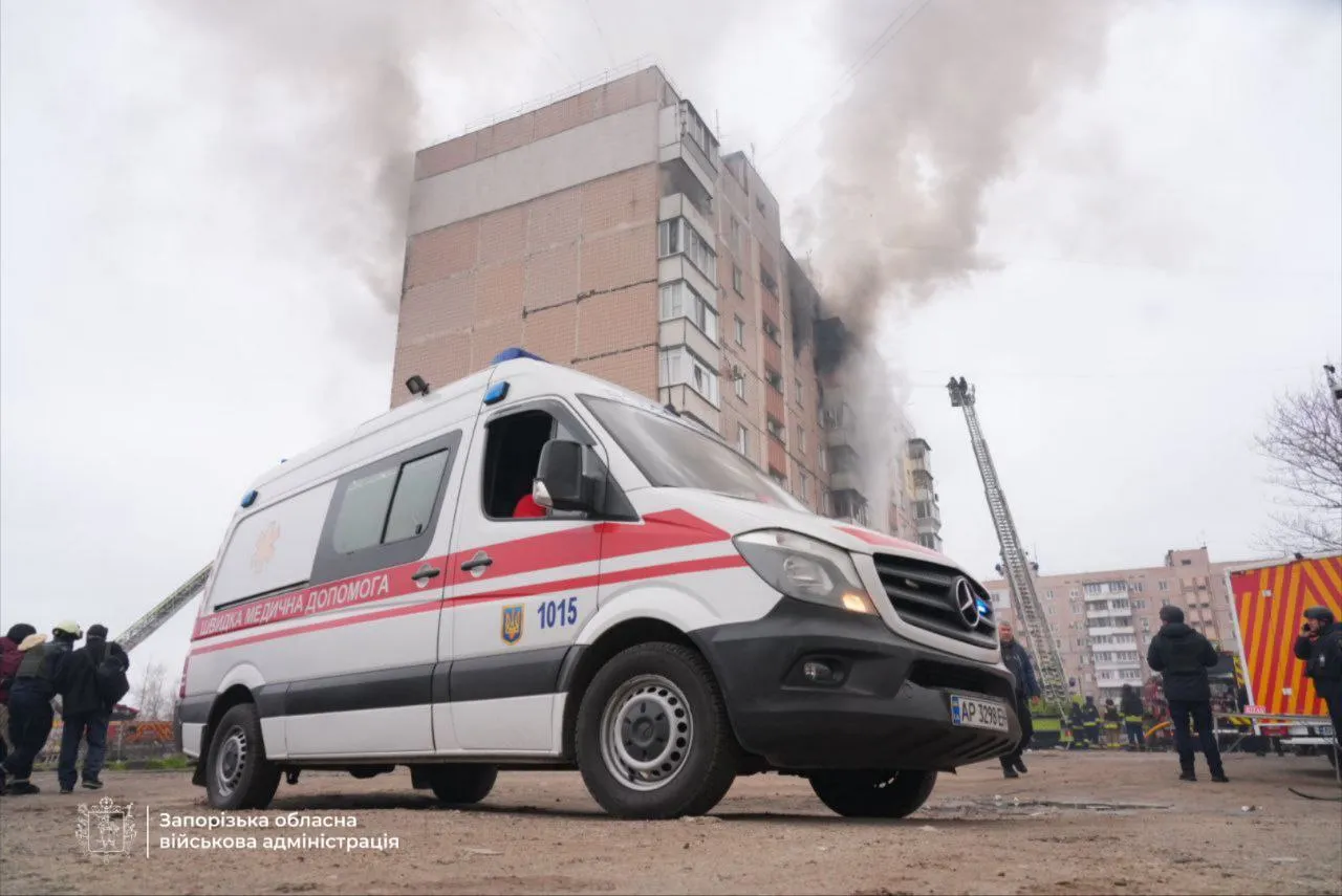 Russian airstrikes on Zaporizhzhia: dozens of wounded and large-scale destruction