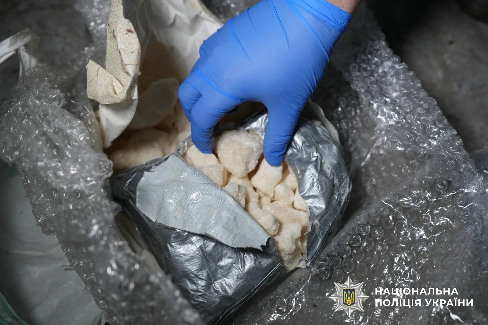 Нацполіція ліквідувала масштабний канал збуту психотропів на 95 млн гривень