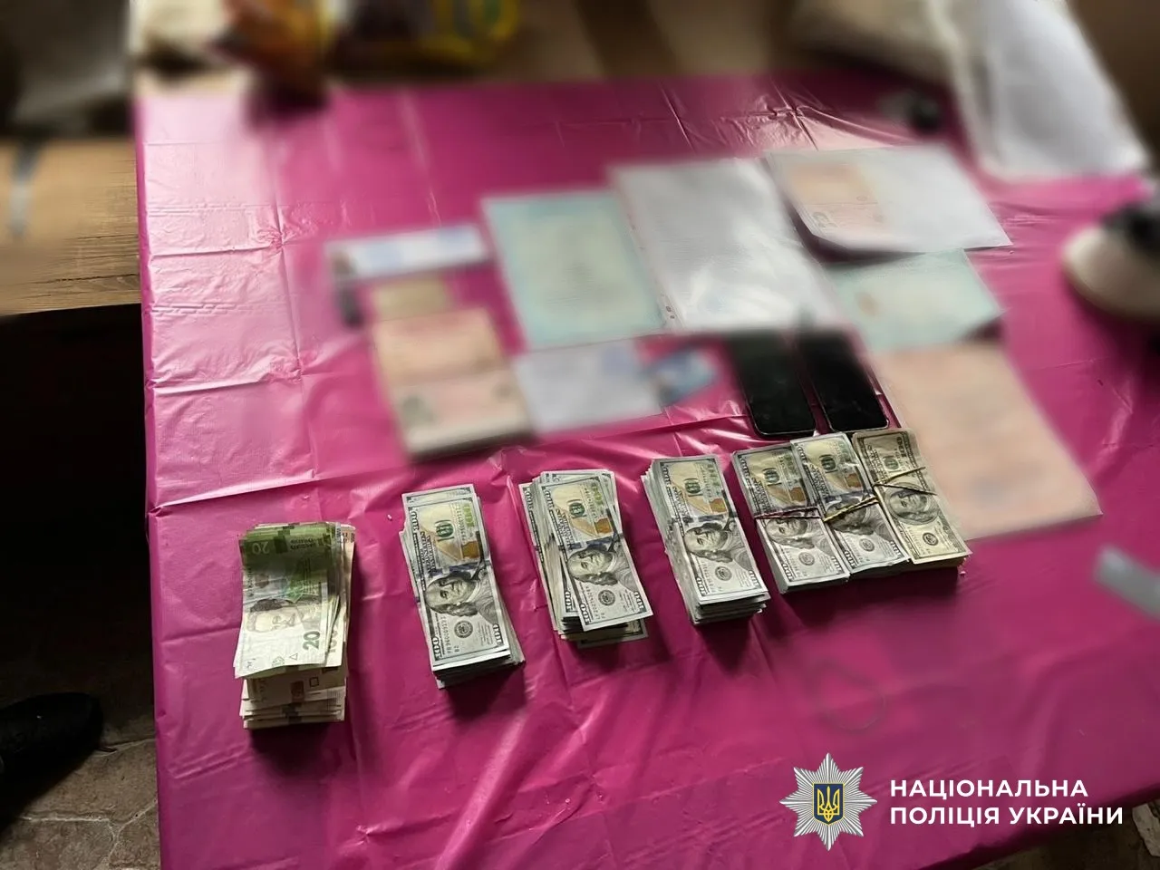 Нацполіція ліквідувала масштабний канал збуту психотропів на 95 млн гривень