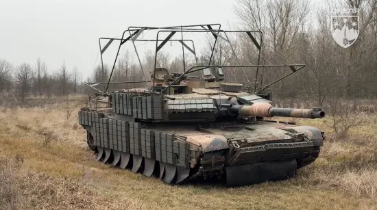 Abrams tank provides cover for Ukrainian attack aircraft in the battle for Pokrovsk for the first time