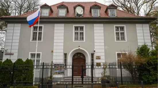 Польща не застосовуватиме силу для виселення росіян з будівлі закритого консульства у Гданську