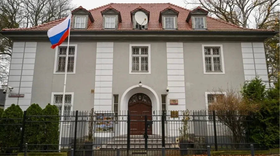 Польща не застосовуватиме силу для виселення росіян з будівлі закритого консульства у Гданську