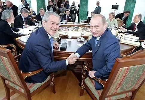 Secret conversations between Putin and Bush from 2001-2008