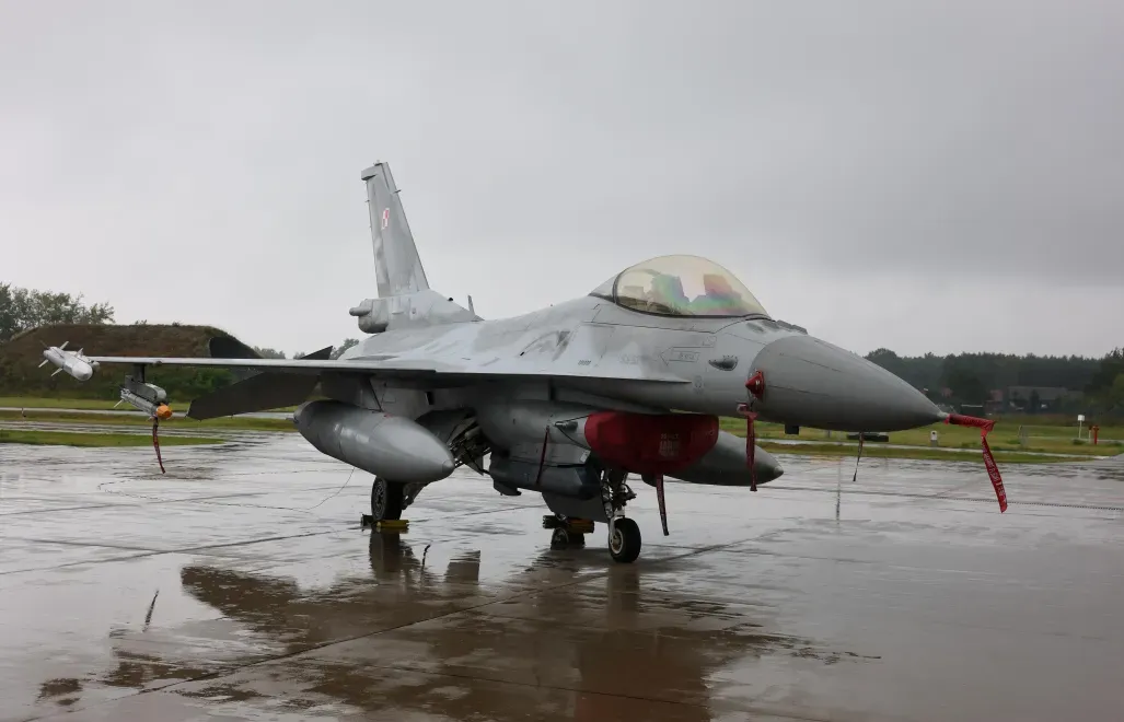 Polish fighter jets intercept Russian reconnaissance aircraft near the country's border
