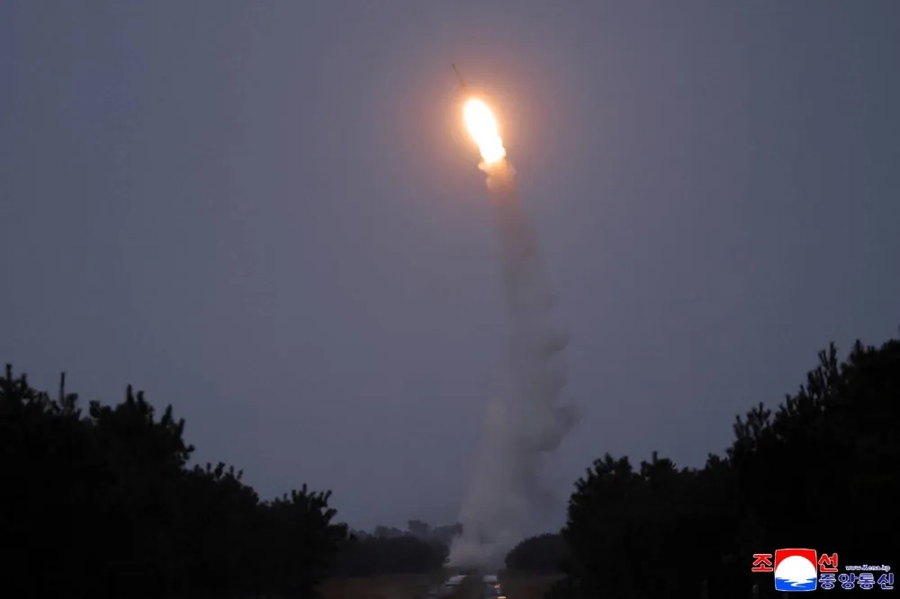 Kim Jong-un supervised the test of new long-range anti-aircraft missiles