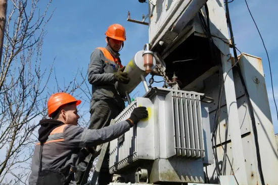 Понад 40 відсотків будинків Києва та низка громад Київщини залишилися без світла і тепла після атаки РФ