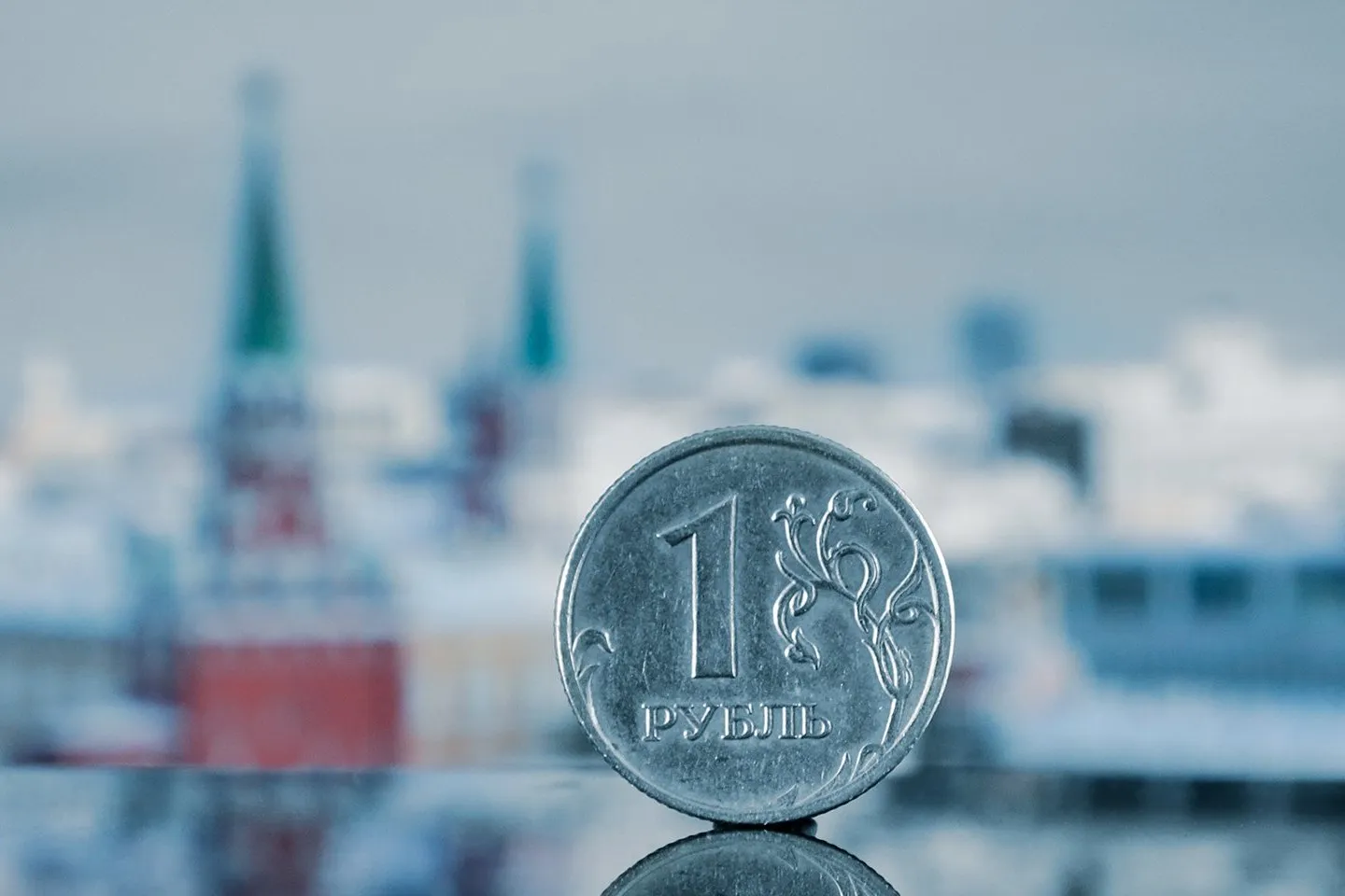 Russian economy enters a phase of controlled chaos
