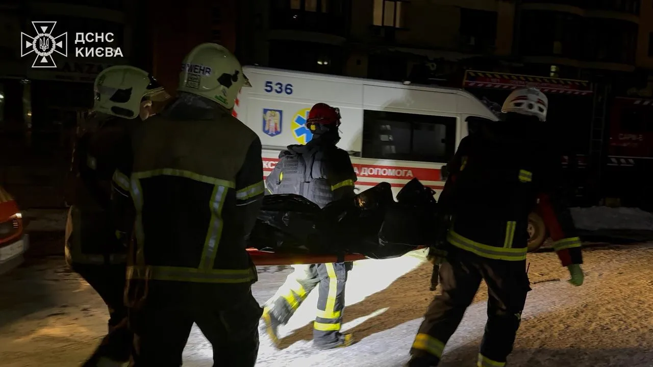 Нічна атака РФ по Києву та області: двоє загиблих, щонайменше четверо постраждалих