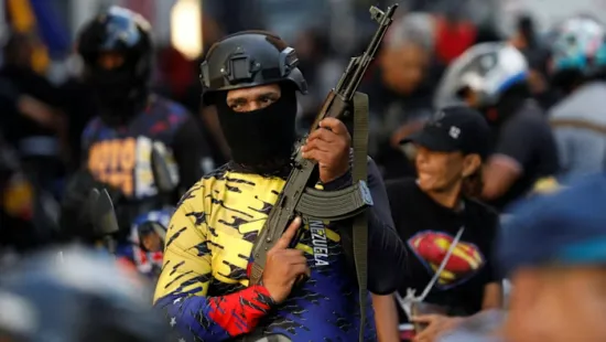Venezuelan authorities order police to search for and detain all those who supported the US attack