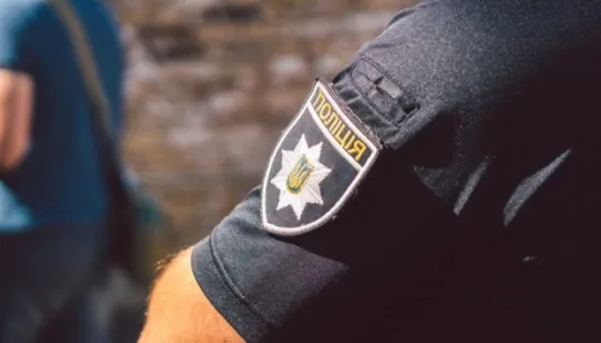In Kharkiv, a law enforcement officer who pulled a friend out of the military medical commission process was brought to court