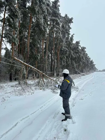 Kyiv and the region with emergency power outages: hundreds of thousands of families are left without electricity