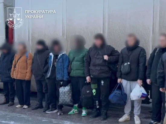 Foreigner detained in Bukovyna for attempting to smuggle conscripts out of Ukraine