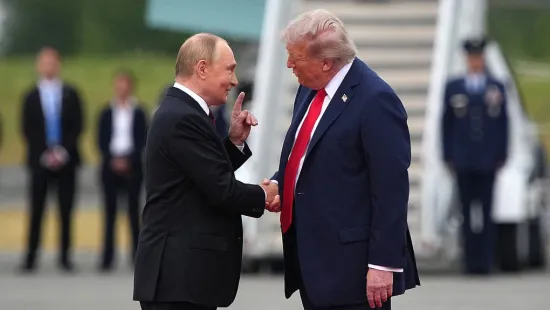 Трамп підтвердив запрошення Путіна до Ради миру та пригрозив Макрону торговельними тарифами
