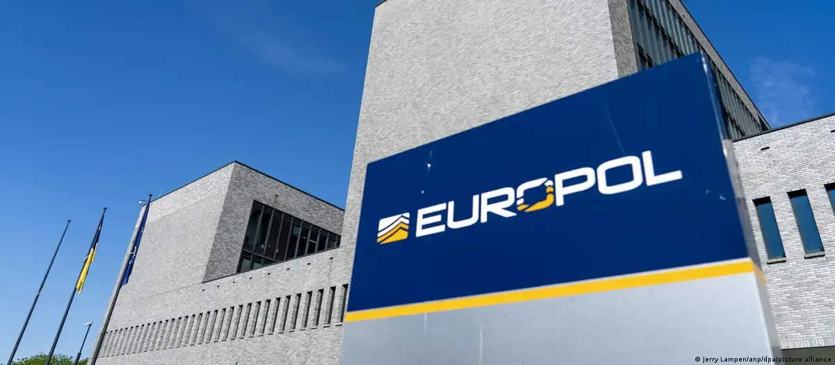 Європол ліквідував найбільшу в історії мережу з виробництва синтетичних наркотиків у ЄС