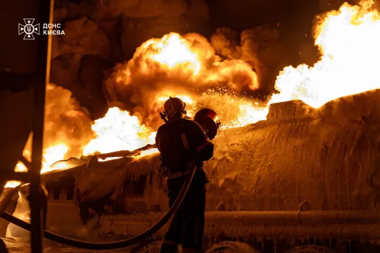 Night attack on Kyiv: one woman killed, several injured and extensive damage to infrastructure
