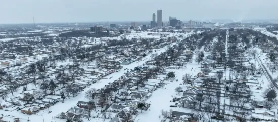 Winter storm in the US causes widespread flight cancellations and blackouts in dozens of states