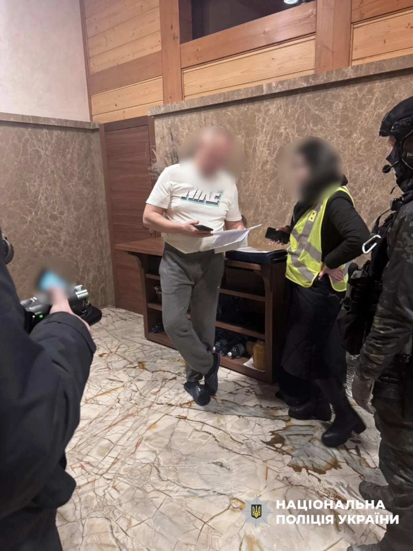 Екснардепу VIII скликання оголосили підозру у захопленні землі на берегах Десенки та Дарниці