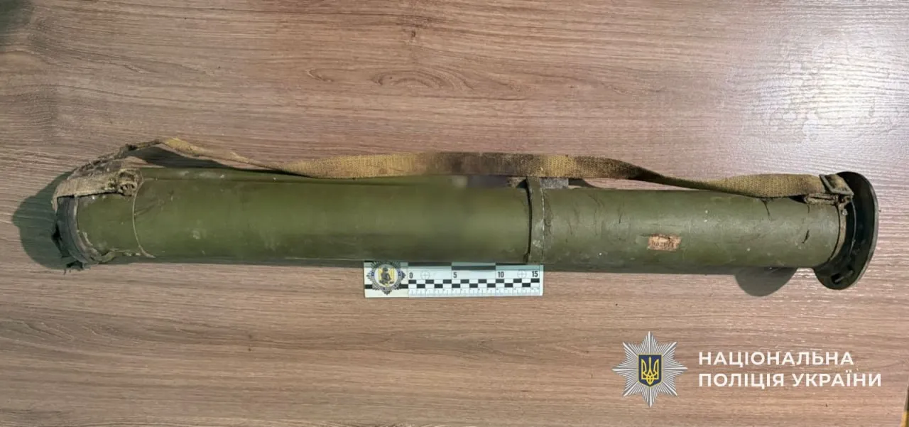 На Закарпатті поліція ліквідувала три канали збуту бойової зброї та затримала торговців