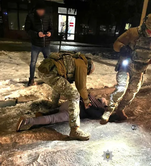 In Transcarpathia, police shut down three channels for the sale of military weapons and detained the dealers.