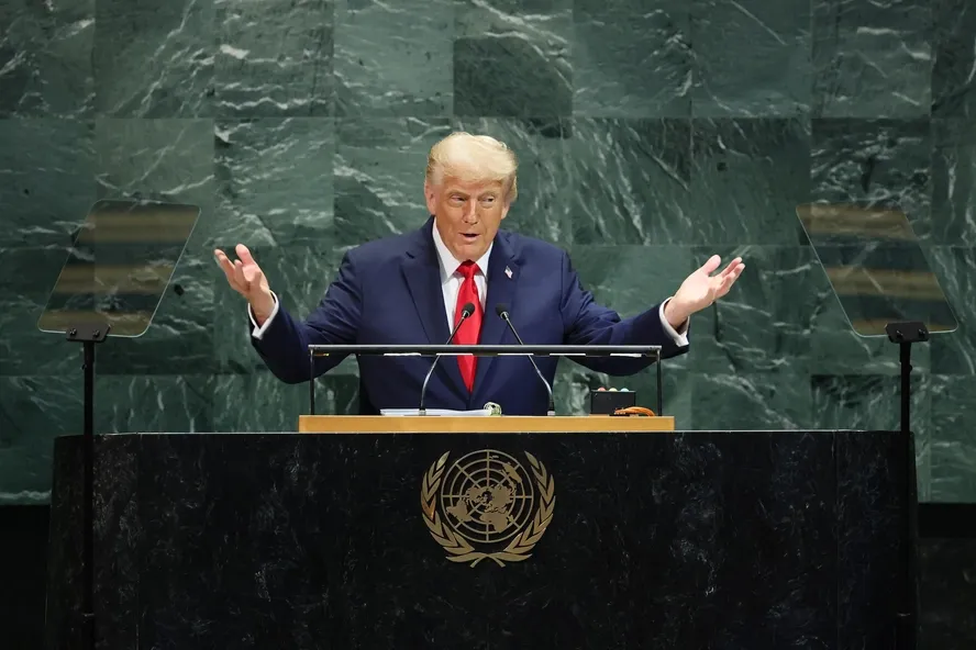 Трамп заявив, що здатен швидко вирішити фінансову кризу ООН, змусивши країни платити внески